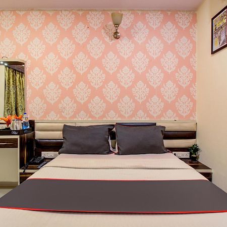 Hotel Collection O Golden Tulipz Boutique Bombay Esterno foto